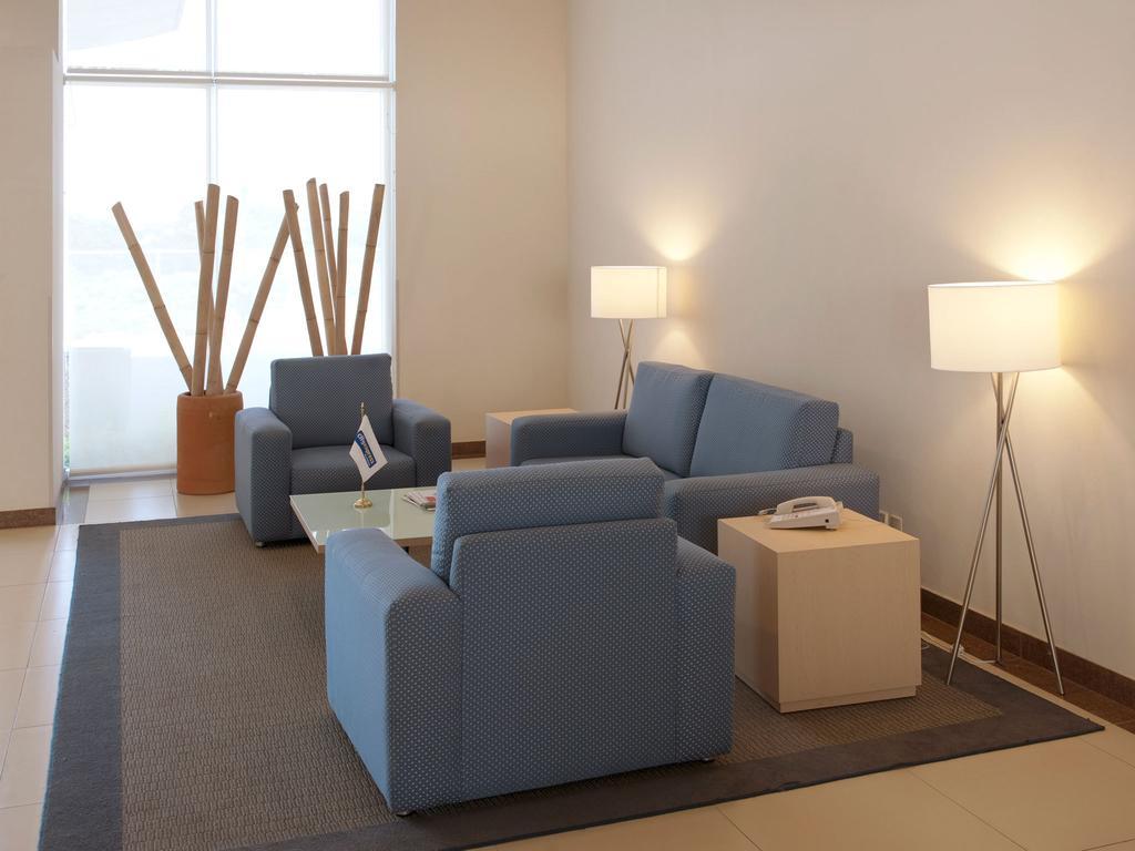 City Suites Puebla Finsa מראה חיצוני תמונה